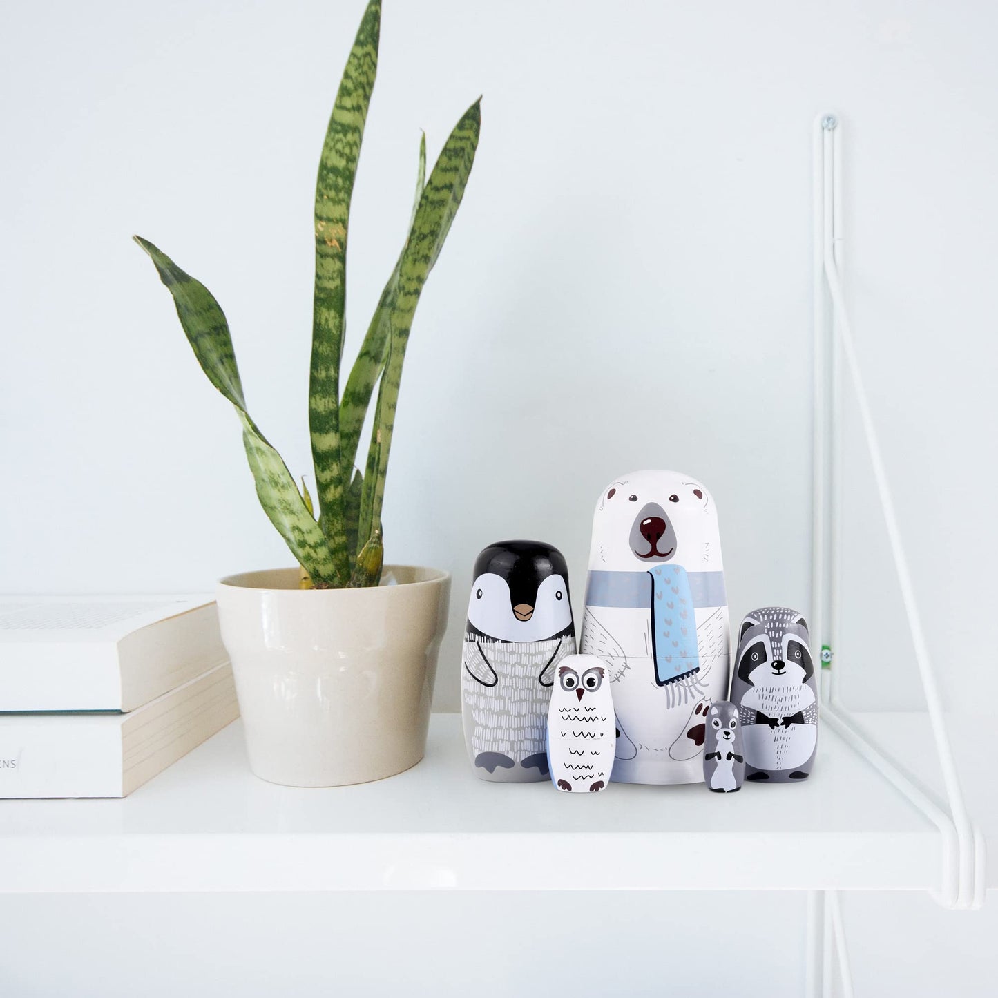 Yoption 5Pcs Russian Matryoshka Dolls - Handmade Wooden Polar Bear & Friends Nesting Set | Gift for Kids