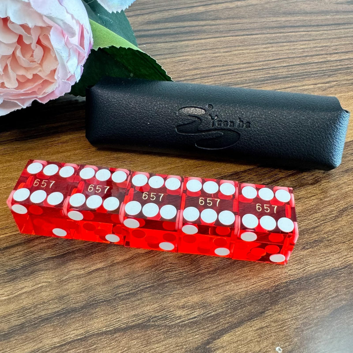 Yuanhe 19mm Professional Casino Dice – Razor Edge, Serialized Set, Leather Case, 5 Red Dice