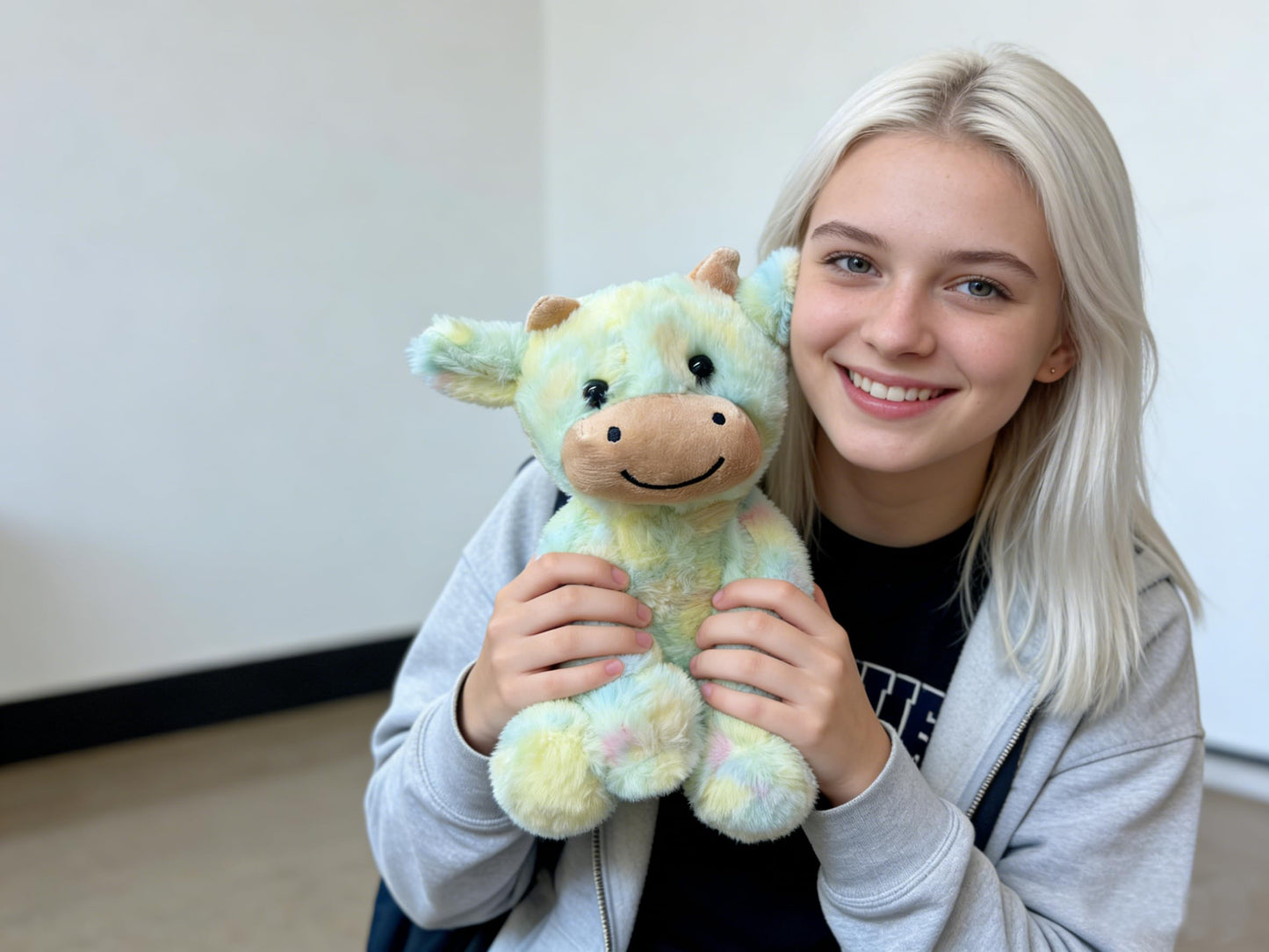 YUKOUQIAN Cute Cow Plush – 8-Inch Soft Stuffed Animal for Kids, Green