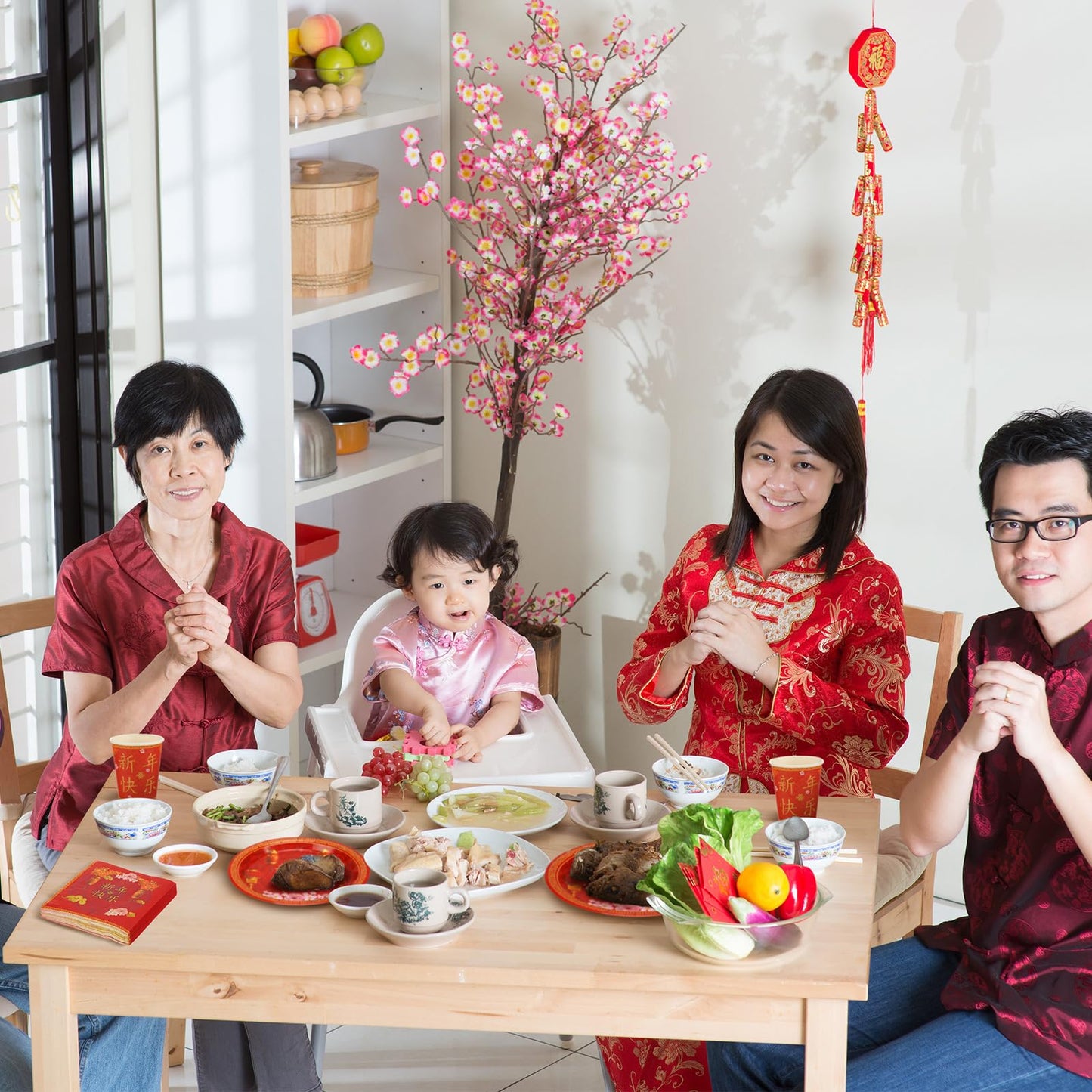 Ziliny 200-Piece Chinese New Year Party Set | Year of the Horse 2026 Plates, Cups & Napkins