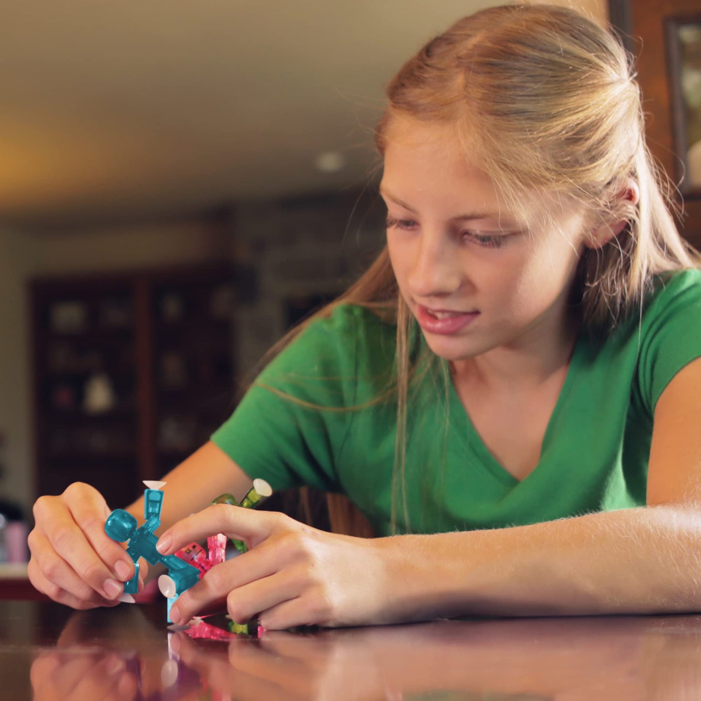Zing Stikbots: Set of 4 Clear Poseable Figures + Tripod for Stop Motion