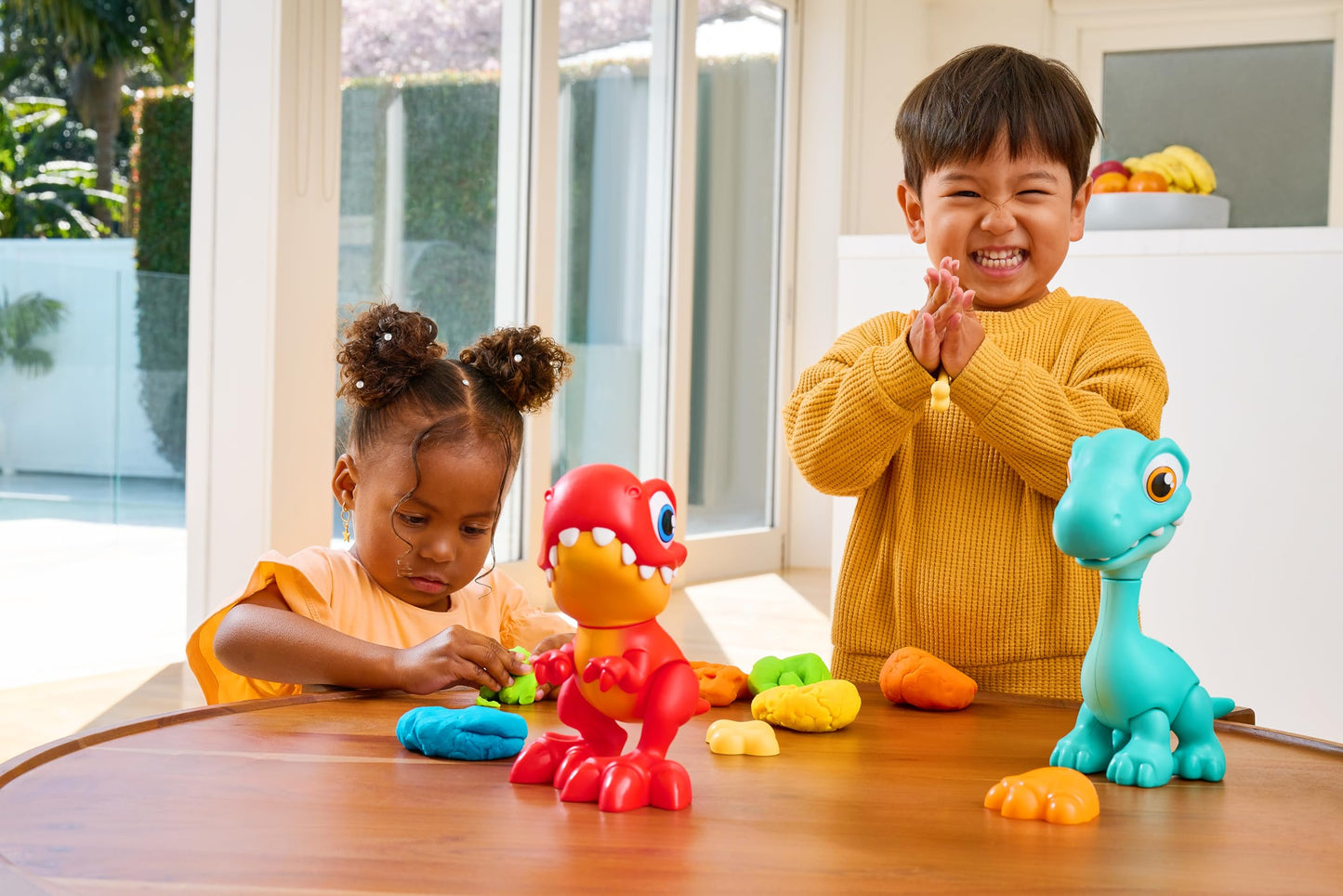 ZURU SMASHERS Smashers Junior Dino Dig Large Egg – Brontosaurus, 25 Surprises